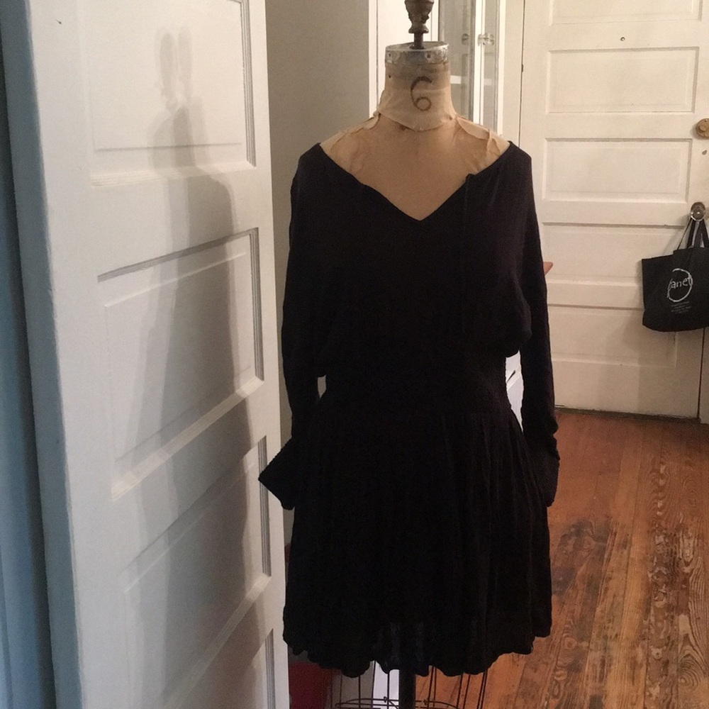 Black Gauze Volcom Peasant Dress size M/12 NWOT